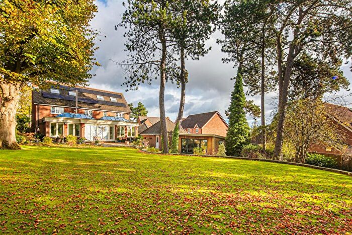 7 Bedroom Detached House For Sale In Petworth Drive, Whirlow, S11