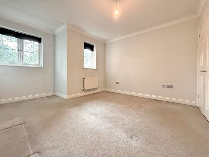 2 Bedroom Apartment To Rent In Jasmine Court, Maidstone, ME16