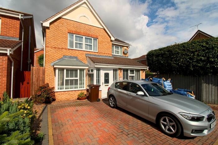 4 Bedroom Detached House To Rent In Newton Gardens, Chapeltown, Sheffield, S35