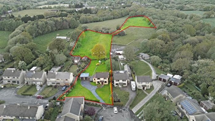 4 Bedroom Detached House For Sale In Springmeadow, Charlesworth, Glossop, SK13