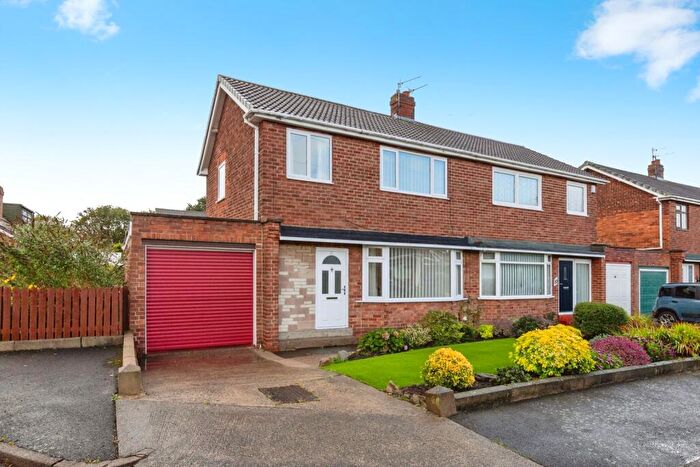 3 Bedroom Semi-Detached House For Sale In Wiltshire Place, Washington, Tyne And Wear, NE37