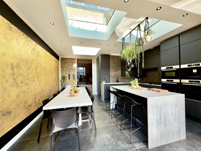 4 Bedroom Terraced House For Sale In The Butts, Frome, BA11