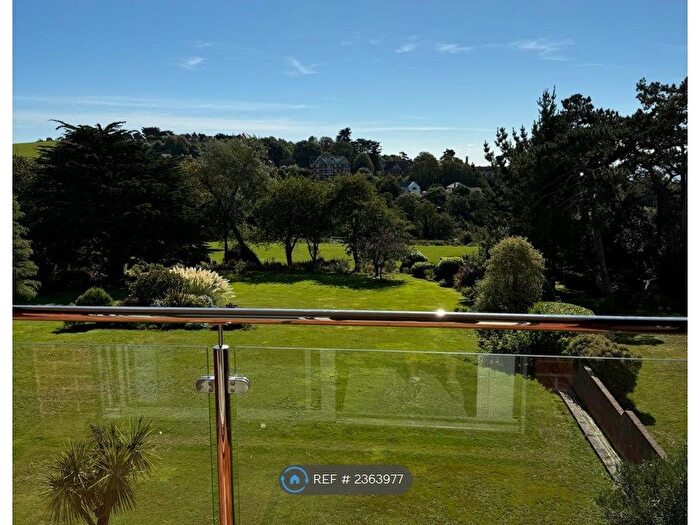 2 Bedroom Flat To Rent In Ardenny Court, Exmouth, EX8