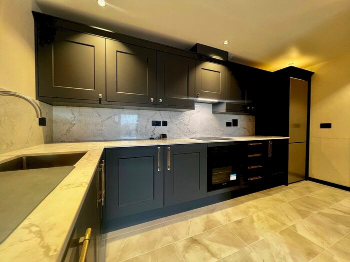 1 Bedroom Flat To Rent In Hawkeswood Road, Southampton, SO18