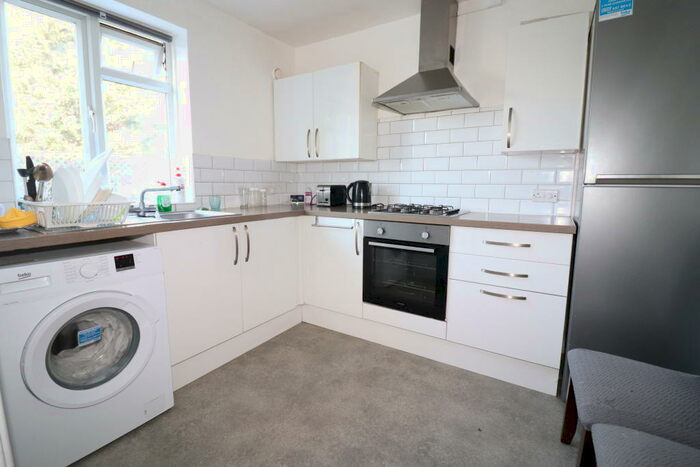 3 Bedroom Maisonette To Rent In Station Parade, Elm Park, RM12