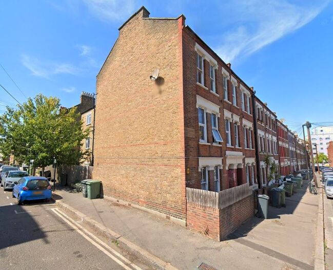 2 Bedroom Flat To Rent In Northlands Street, London, SE5