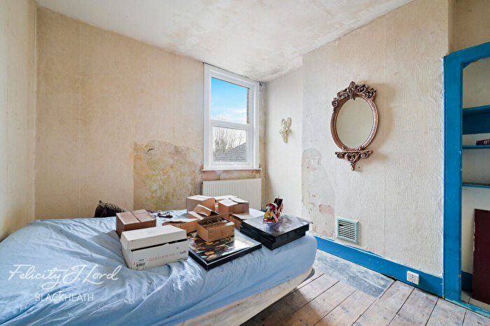 3 Bedroom Terraced House For Sale In Tuam Road, London, SE18