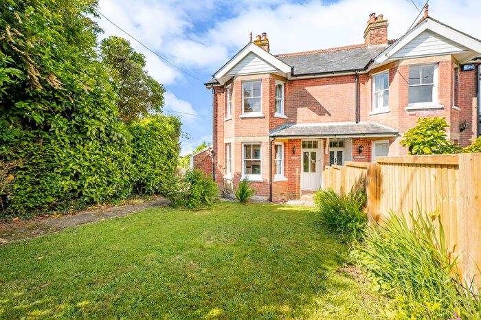 2 Bedroom Semi-Detached House For Sale In Flitterbrook Lane, Punnetts Town, TN21