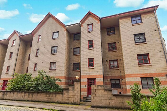 2 Bedroom Flat For Sale In / Mitchell Street, Edinburgh, EH6