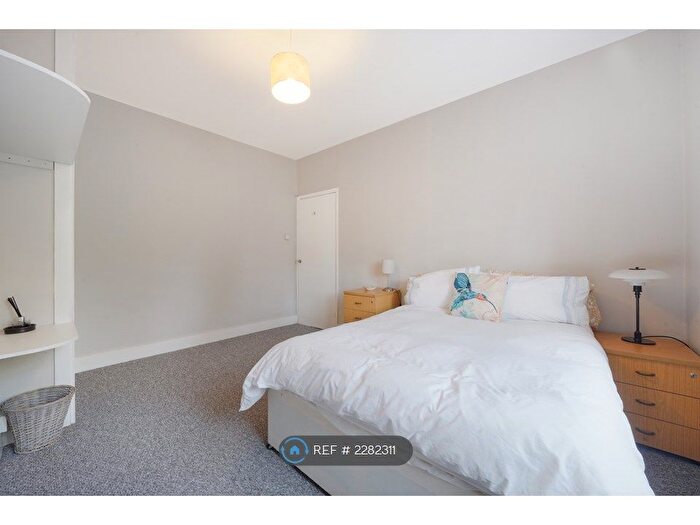 1 Bedroom Flat To Rent In Maida Vale, Jw, W9