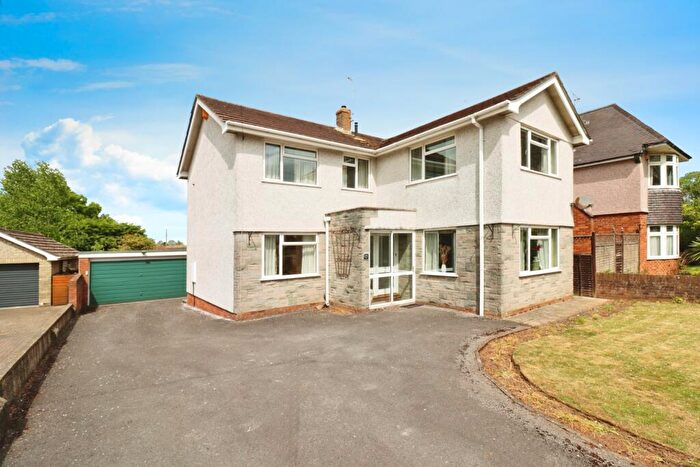 4 Bedroom Detached House For Sale In Badminton Road, Coalpit Heath, Bristol, Gloucestershire, BS36