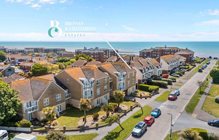 2 Bedroom Flat For Sale In Harsfold Road, Rustington, BN16