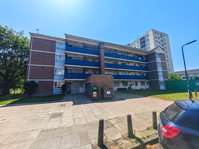 1 Bedroom Flat For Sale In Gallery Gardens, Northolt, UB5