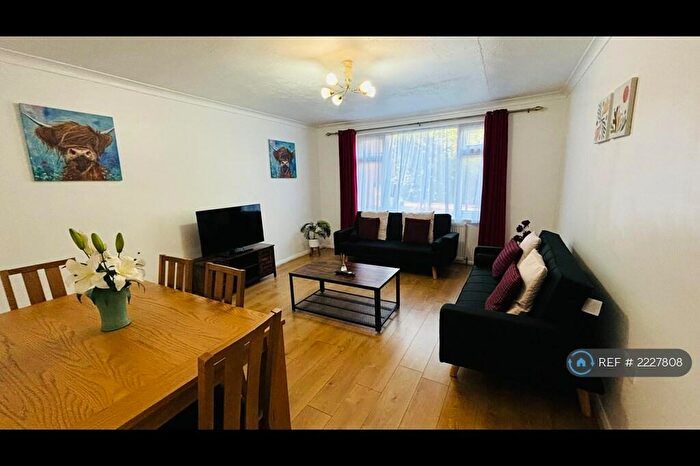 2 Bedroom Flat To Rent In South Harrow, Harrow, HA2