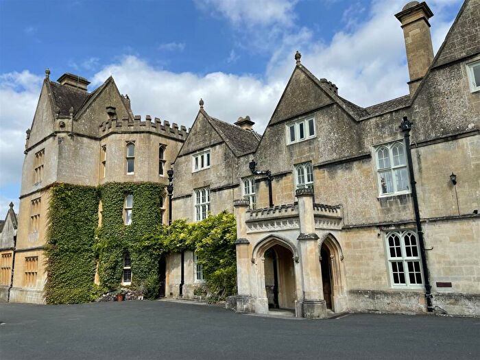 2 Bedroom Flat For Sale In Brockhampton Park, Brockhampton, Cheltenham, GL54