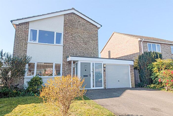 Detached House For Sale In Strollers Way, Stetchworth, Newmarket, CB8