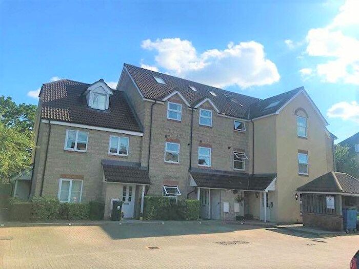 2 Bedroom Apartment To Rent In St Marys Close, BS30