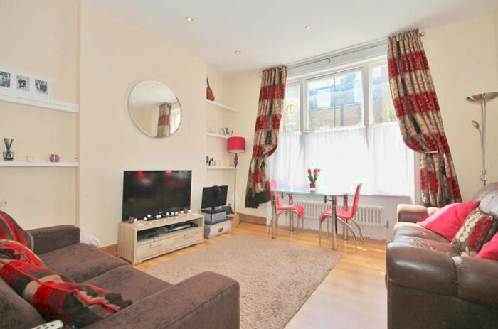 1 Bedroom Flat To Rent In Blythe Road, London, W14