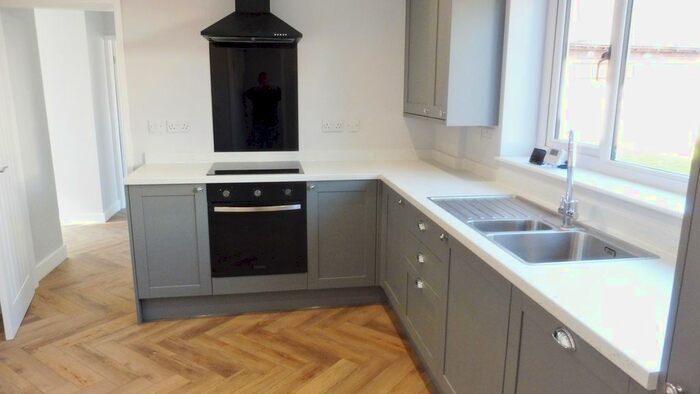 2 Bedroom Detached Bungalow To Rent In Church Street, Bolton Upon Dearne, S63
