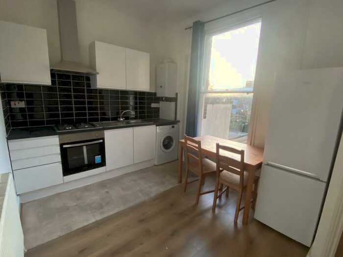 1 Bedroom Apartment To Rent In Upper Brockley Road, London, SE4