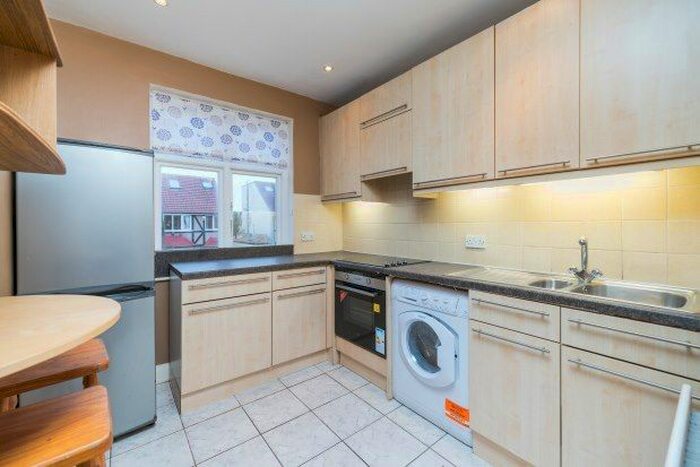 2 Bedroom Property To Rent In 30 Chudleigh Road, Twickenham TW2