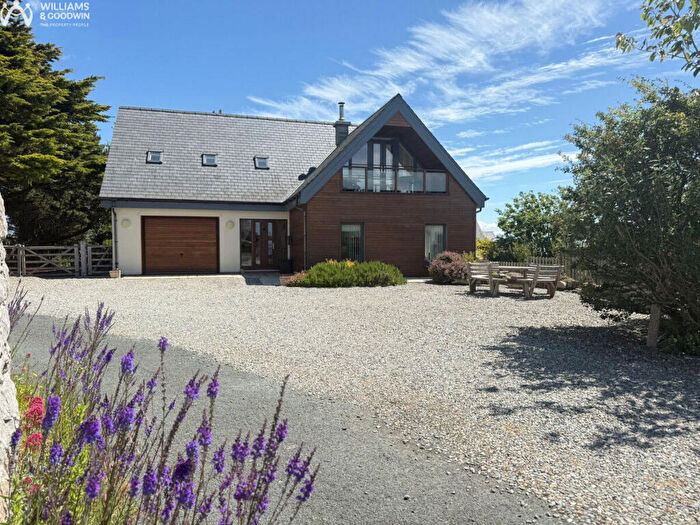 3 Bedroom Detached House For Sale In Sandy Lane, Rhosneigr, Anglesey, LL64
