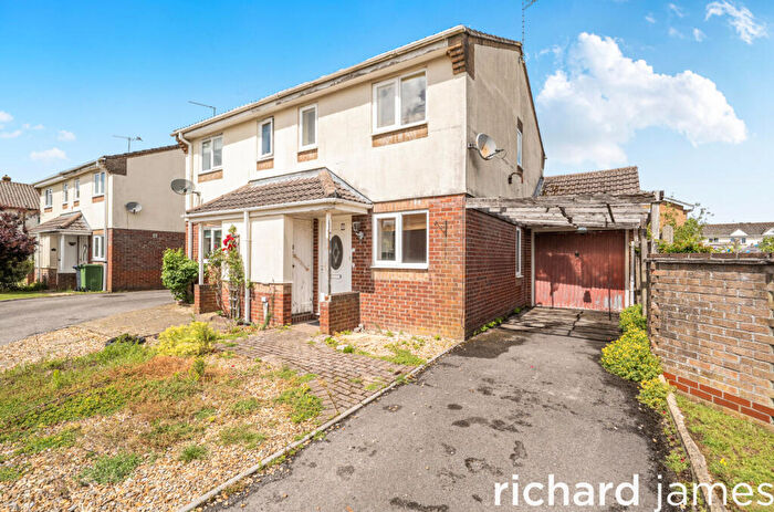 3 Bedroom Semi-Detached House For Sale In Ash Close, Lyneham, SN15