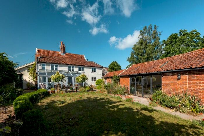 6 Bedroom Detached House To Rent In Yoxford, Suffolk, IP17