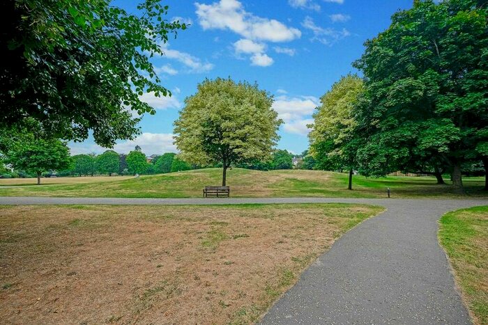 2 Bedroom Apartment To Rent In Aquila House, Surrey, RH1