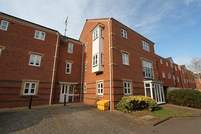 2 Bedroom Apartment To Rent In Fulwell Close, Banbury, Oxon, OX16