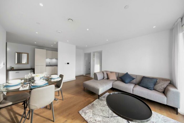 2 Bedroom Apartment To Rent In Mawes House, SE17