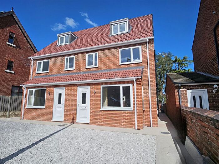 3 Bedroom Semi-Detached House To Rent In Princess Road, Mexborough, Doncaster, S64