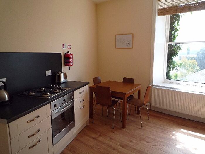3 Bedroom Flat To Rent In Perth Road, West End, Dundee, DD1