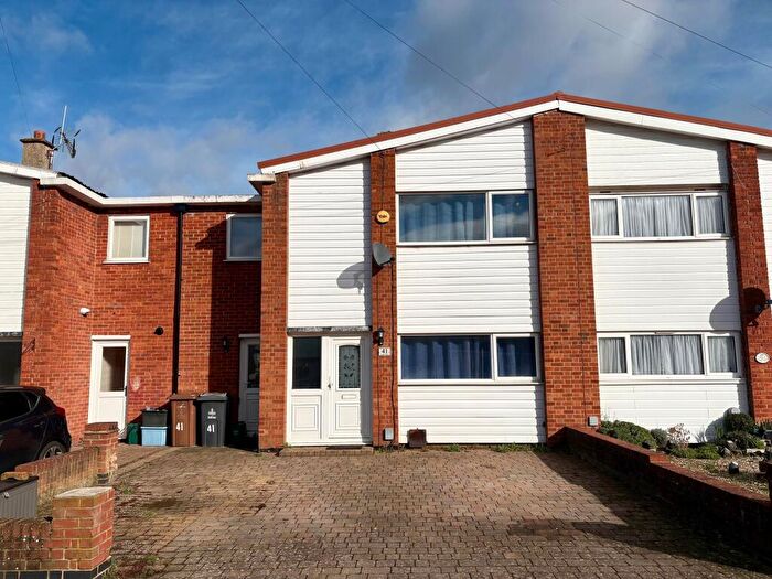 3 Bedroom Terraced House To Rent In Angle Ways, SG2