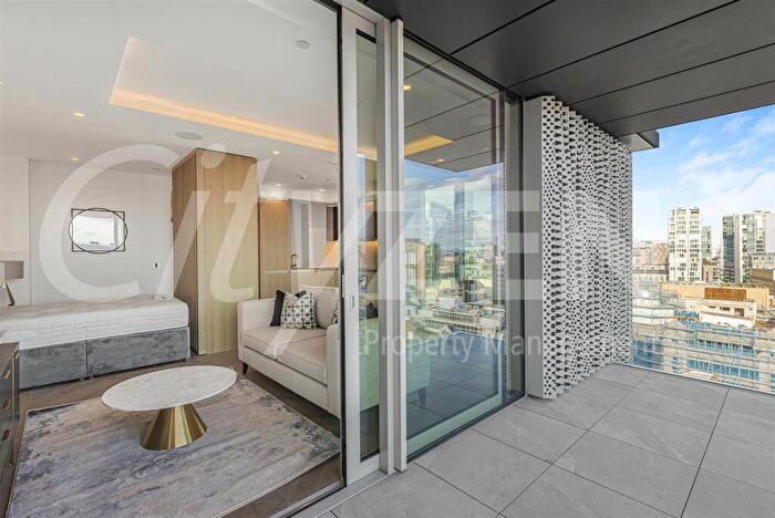 Flat To Rent In The Haydon, Minories, London, EC3N