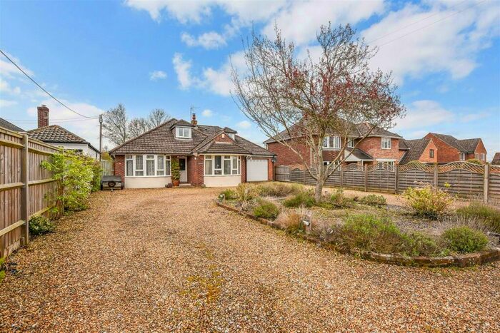 4 Bedroom Detached Bungalow For Sale In Old Salisbury Road, Abbotts Ann, Andover, SP11