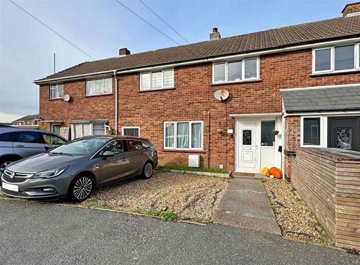 3 Bedroom Terraced House For Sale In Telford Road, Braintree, CM7