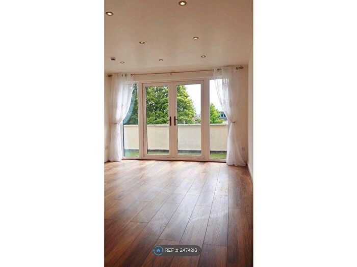2 Bedroom Flat To Rent In Bristol, Bristol, BS2