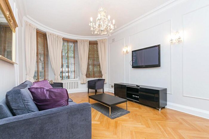 2 Bedroom Flat For Sale In Avenue Lodge, Avenue Road, NW8