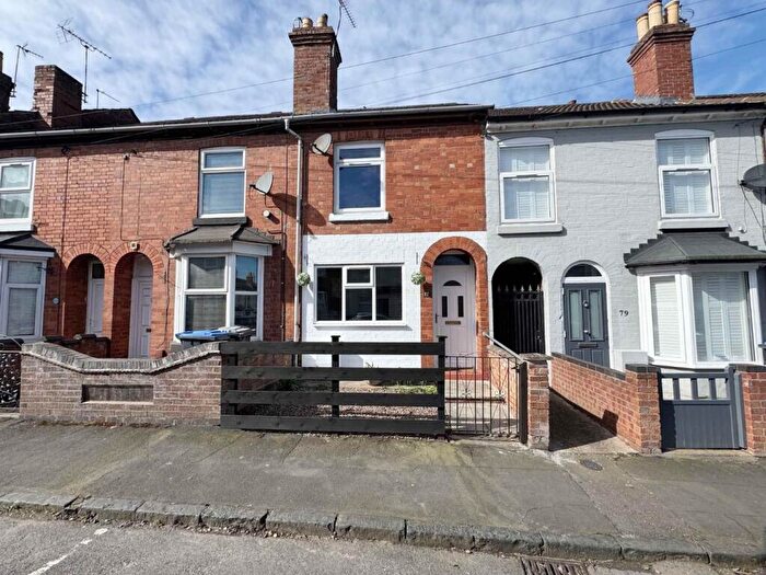 2 Bedroom Terraced House For Sale In Cambridge Street, Rugby, CV21