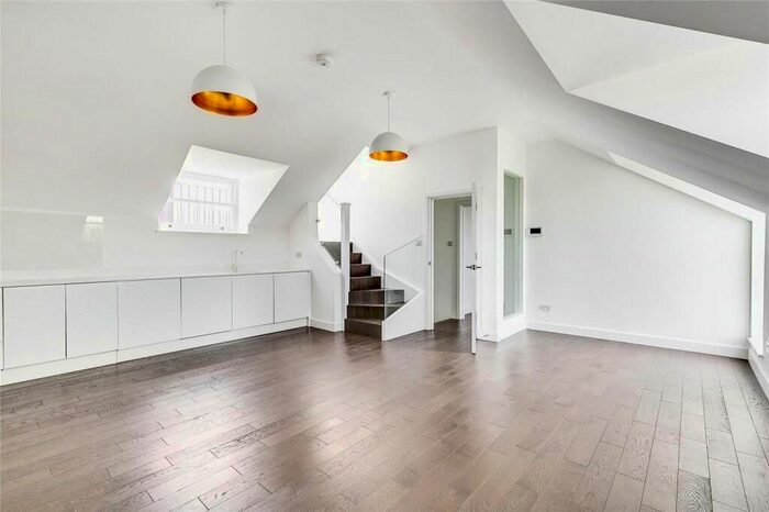 2 Bedroom Flat To Rent In South Hill Park, South End Green, NW3