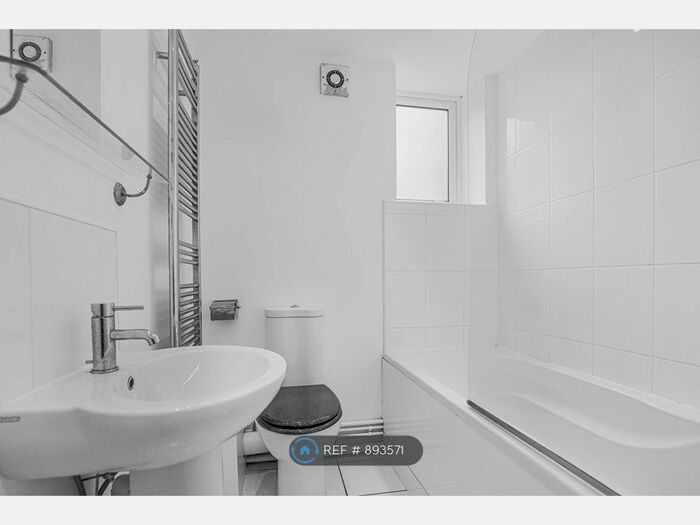 1 Bedroom Flat To Rent In Time House, Leicester, LE1