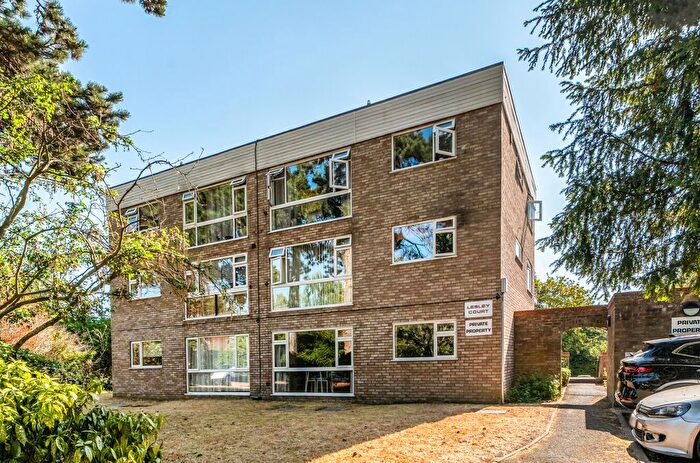 1 Bedroom Flat For Sale In Southcote Road, Reading, Berkshire, RG30