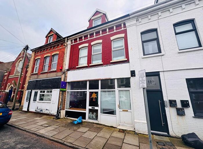 3 Bedroom Terraced House For Sale In High Street, Barry, CF62