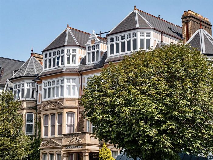 1 Bedroom Flat For Sale In Lansdowne House, Plymouth Road, Penarth, CF64