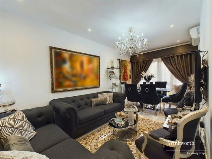 2 Bedroom Apartment For Sale In Rose Bates Drive, Kingsbury, London, NW9