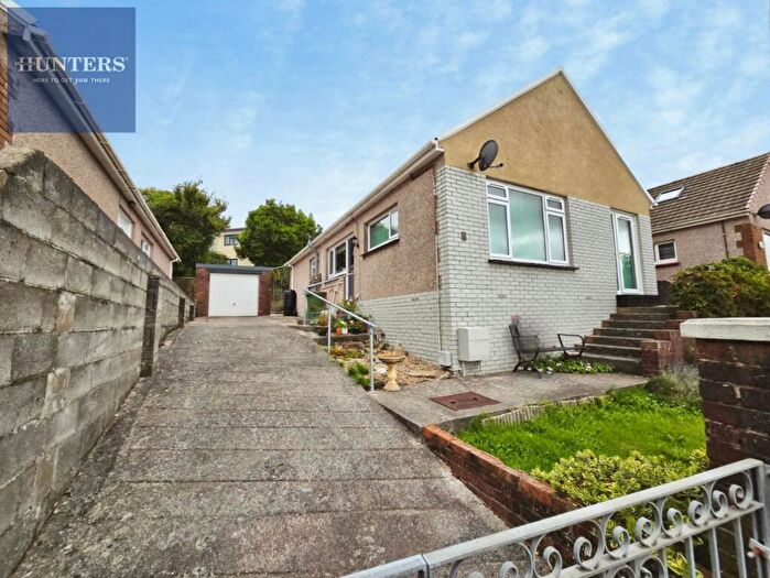 3 Bedroom Detached Bungalow For Sale In Heol-Y-Groes, Bridgend, CF31