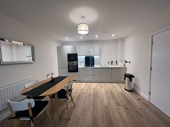 2 Bedroom Flat To Rent In Curton Close, Edgware, HA8