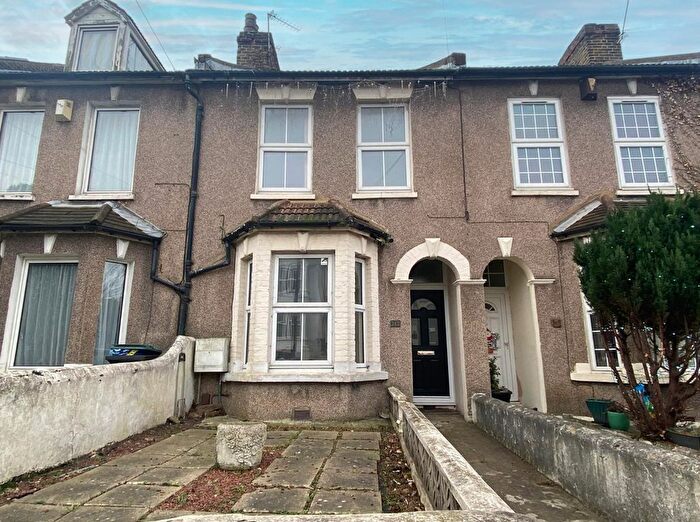 3 Bedroom Terraced House To Rent In Old Road West, Gravesend, Kent, DA11