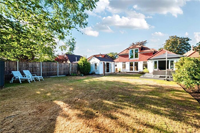 4 Bedroom Detached House For Sale In Maple Grove, Woking, Surrey, GU22